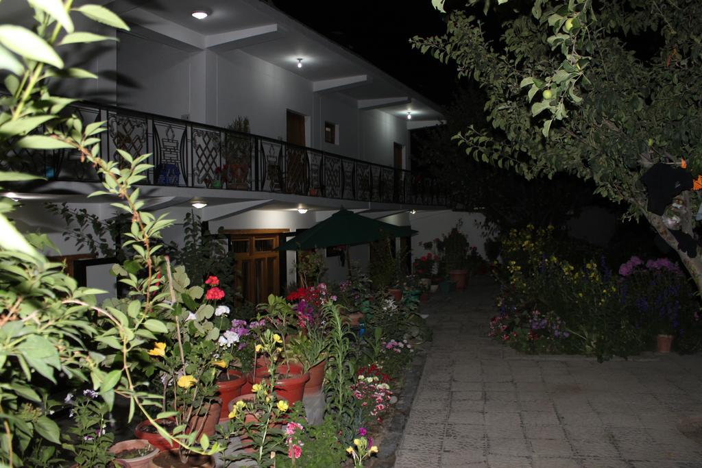 Travellers House Ξενοδοχείο Λεχ Εξωτερικό φωτογραφία