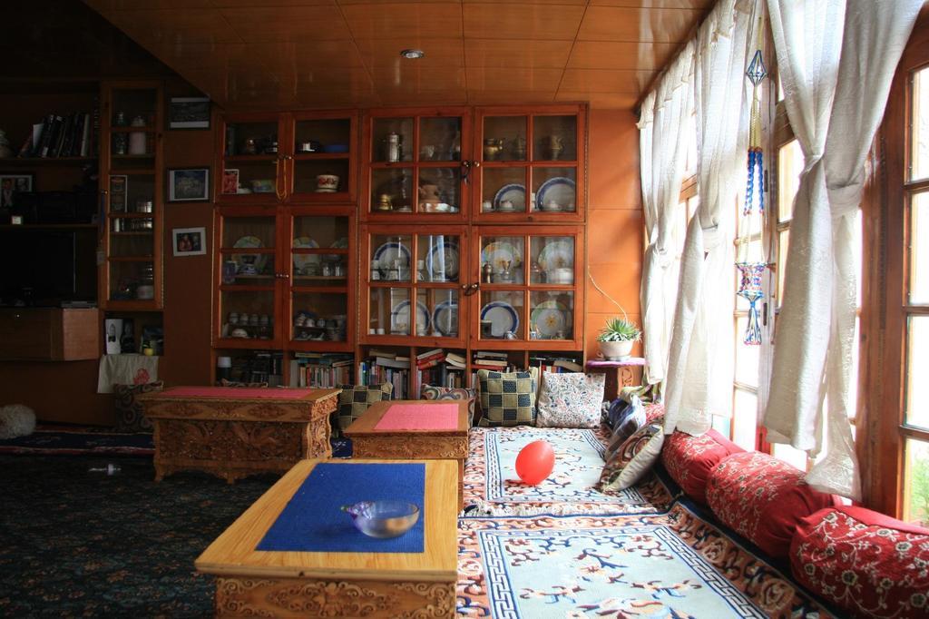 Travellers House Ξενοδοχείο Λεχ Εξωτερικό φωτογραφία